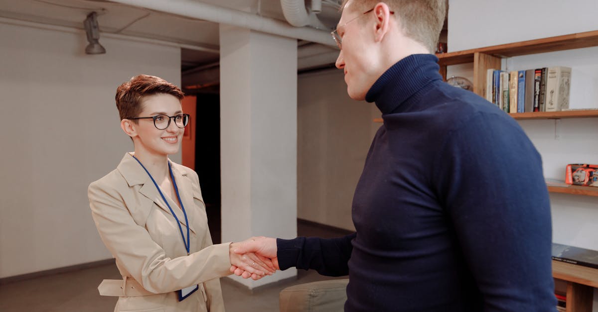 买微信小号：中国人怎么注册域名账号